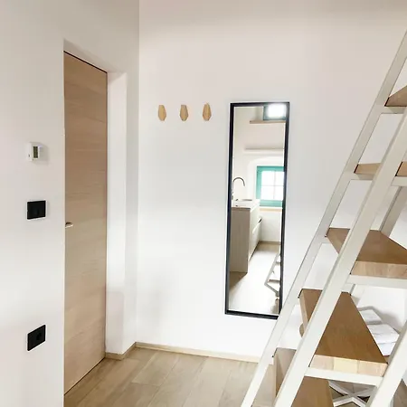 Lagom Vipavski Kriz Apart Otel Ajdovščina