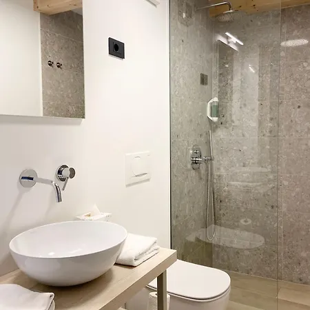 Lagom Vipavski Kriz Aparthotel